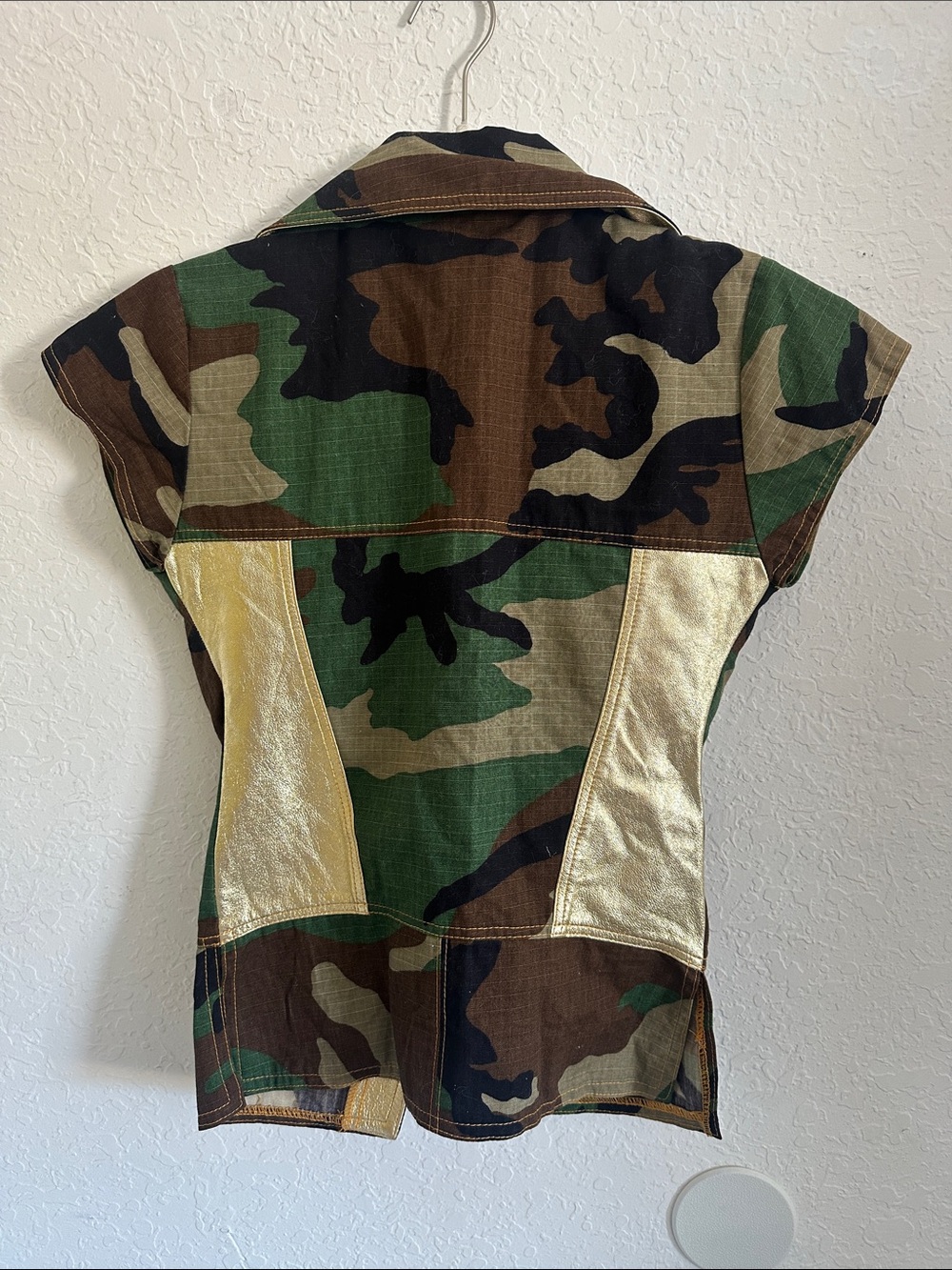 Electric Barbarolla Gold-Trim Camo Set - Picture 5 of 6